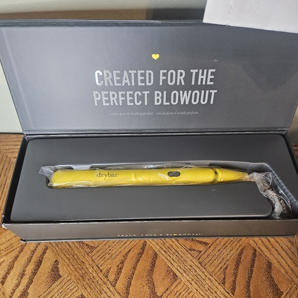 Drybar The Tress Press iron - Picture 2 of 4